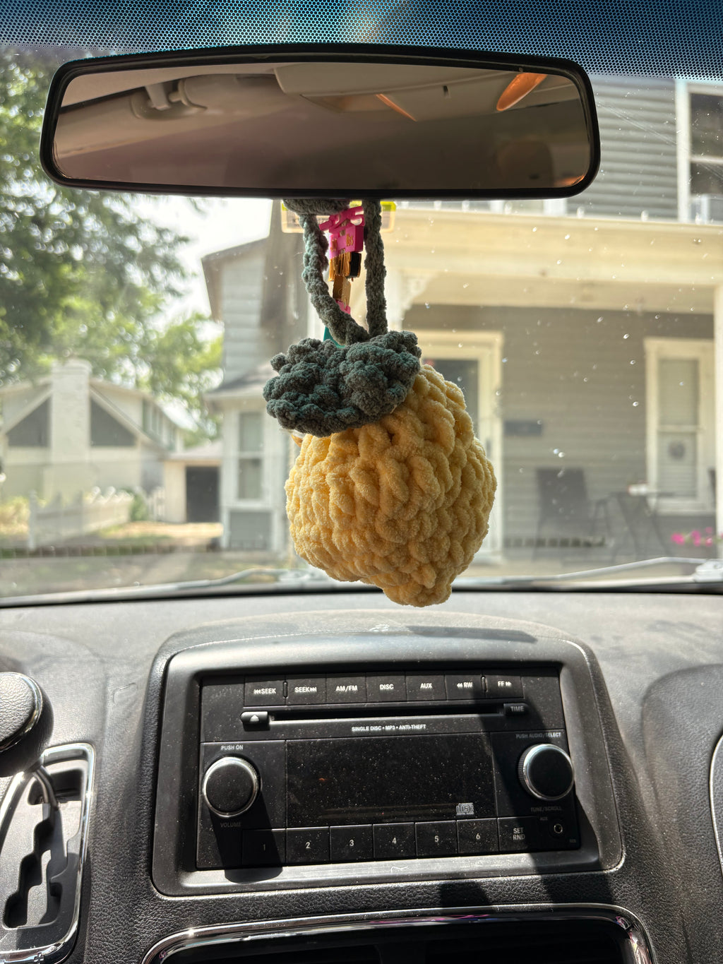 Lemon keychains / plush